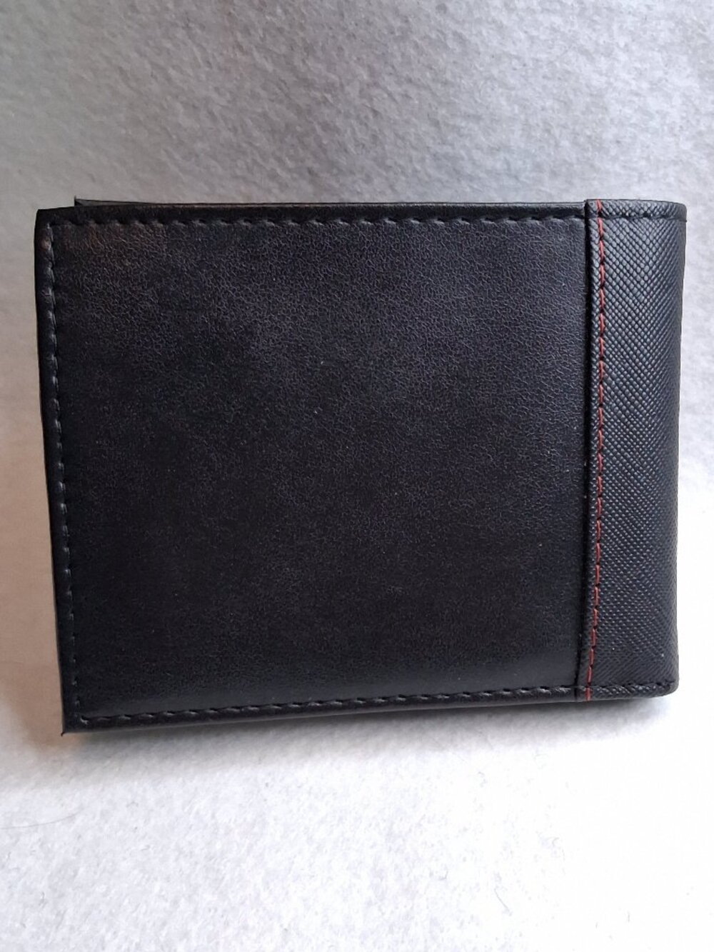 GUESS Men’s Black Saffiano Passcase Bifold Wallet Red Stitching Accent - Picture 3 of 10